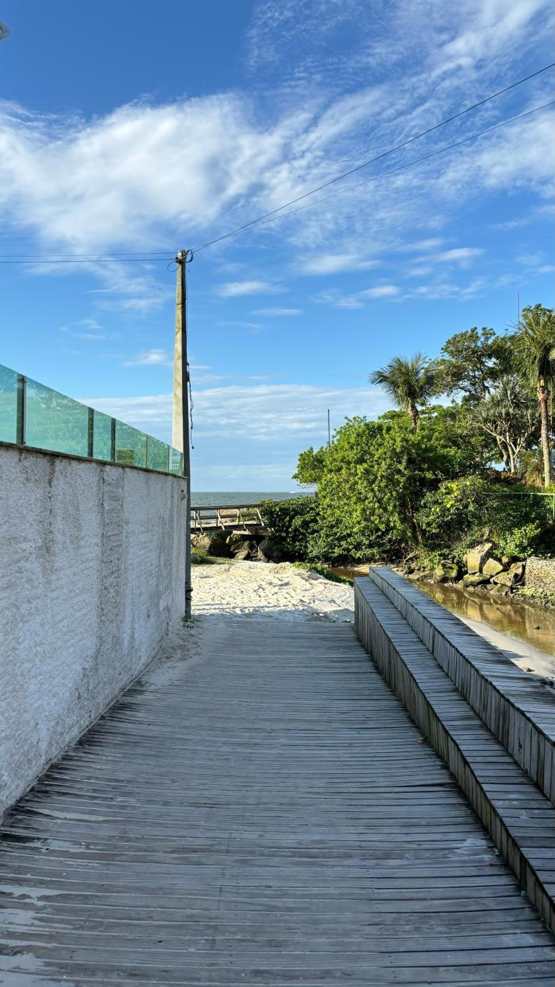 Apto Em Condominio No Centro De Bombinhas, Proximo Da Praia Экстерьер фото