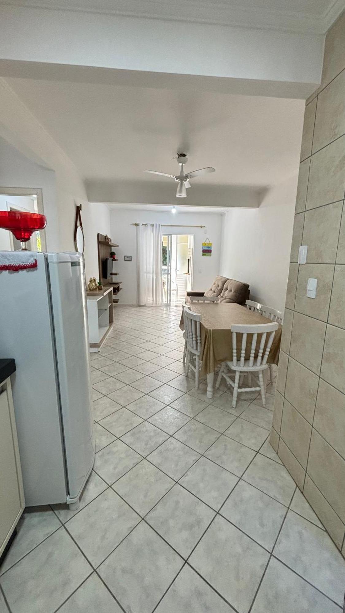 Apto Em Condominio No Centro De Bombinhas, Proximo Da Praia Экстерьер фото